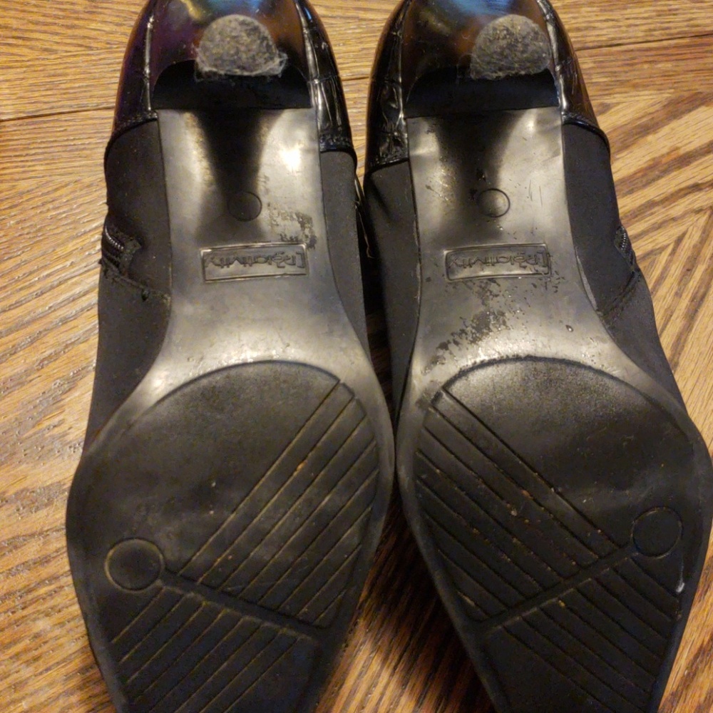 Relativity Booties - Picture 3 of 4
